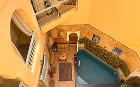 Riad Sanwa